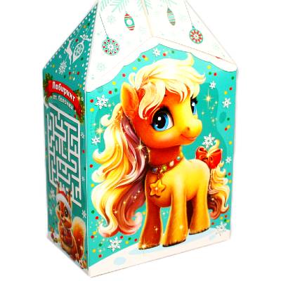 Сладкий новогодний подарок в картонной упаковке весом 600 грамм